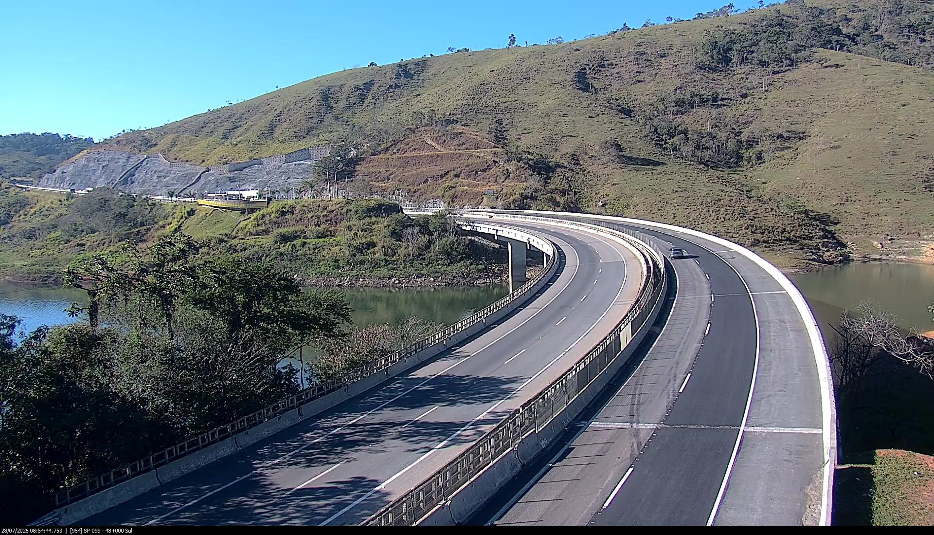 Acompanhe a situa&ccedil;&atilde;o do tr&aacute;fego na rodovia dos Tamoios nesta manh&atilde; de ter&ccedil;a (28)