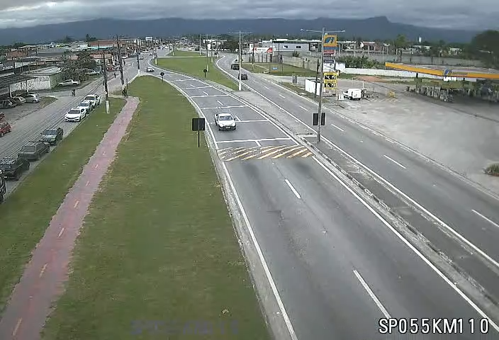 Rodovia Rio-Santos t&ecirc;m tr&aacute;fego moderado neste fim de tarde de sexta (3)